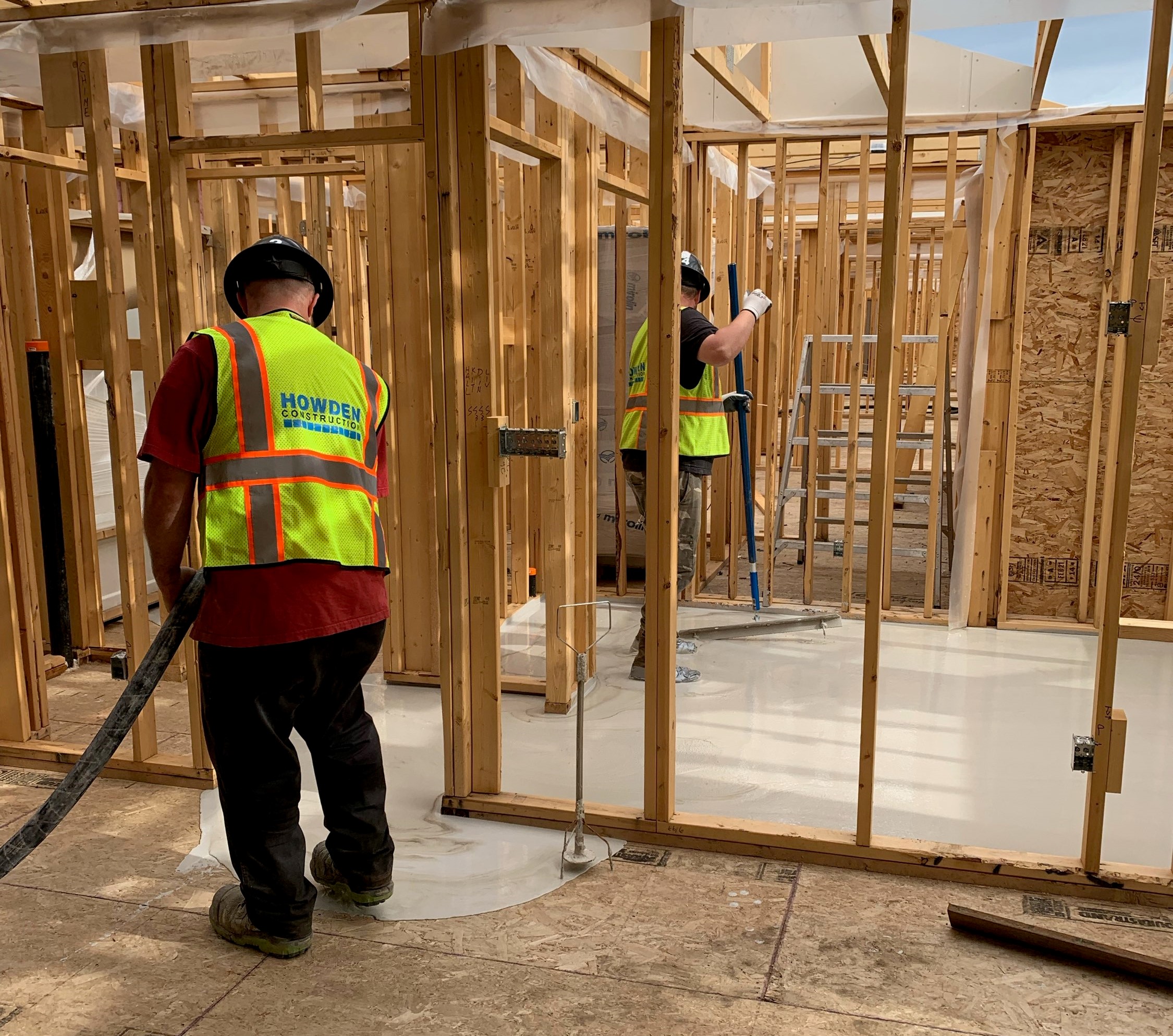 Structural steel fireproofing